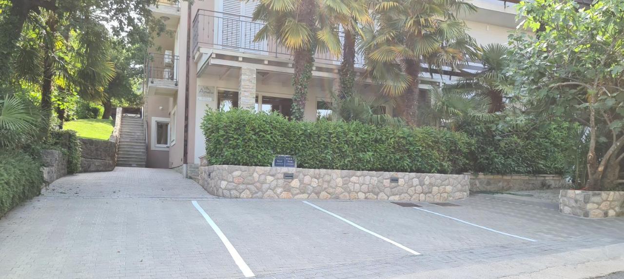 Villa Amalia Apartments Malinska Exterior photo